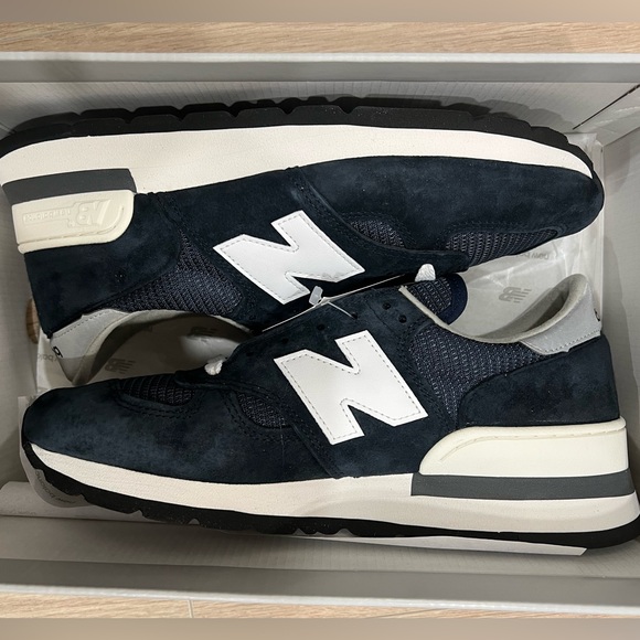 New Balance 990nv1 us8.5 - Picture 1 of 3